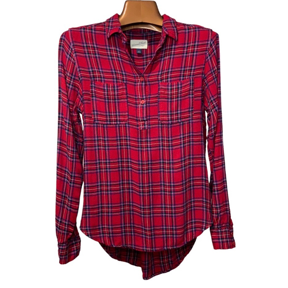 🔴 5/$20, Red flannel top from Target